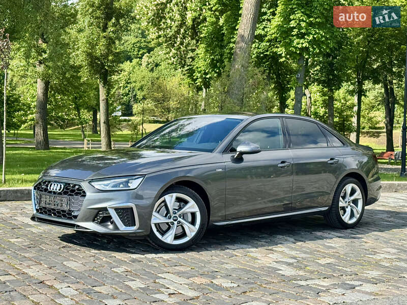 Audi A4 2023