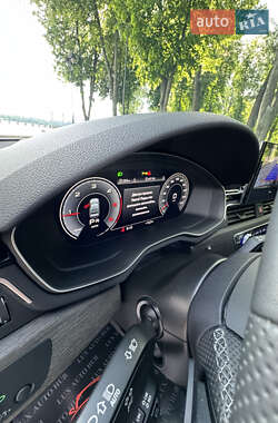 Седан Audi A4 2023 в 