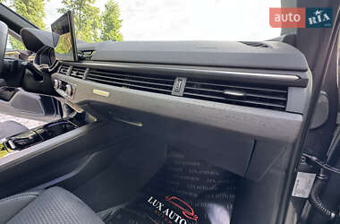 Седан Audi A4 2023 в 