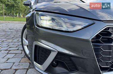Седан Audi A4 2023 в 
