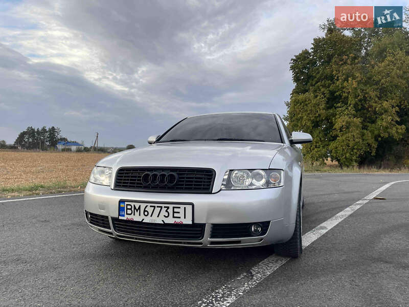 Седан Audi A4 2004 в 