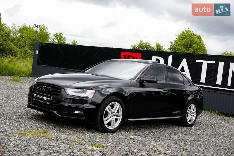 Седан Audi A4 2016 в Ужгороде