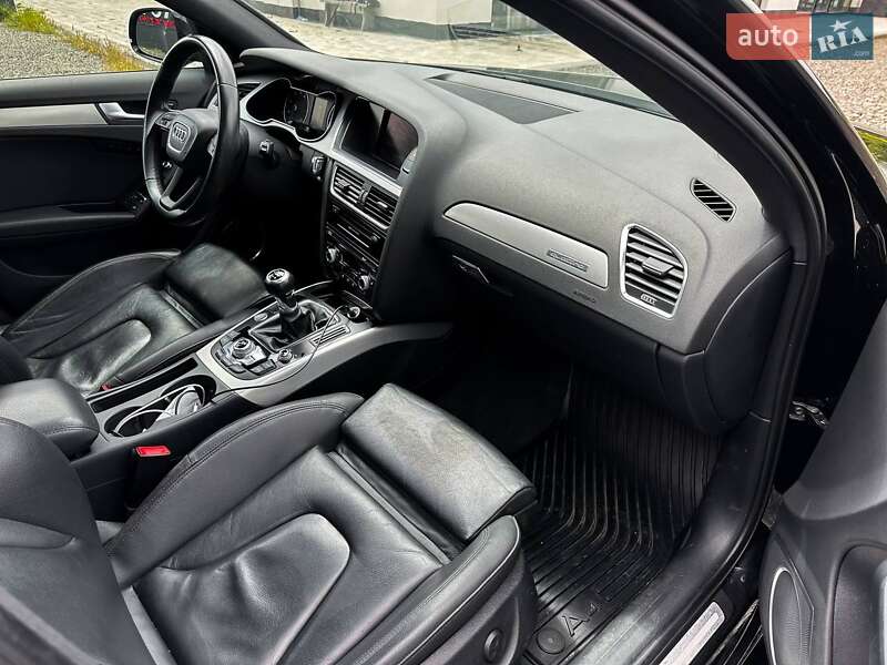 Седан Audi A4 2016 в Ужгороде