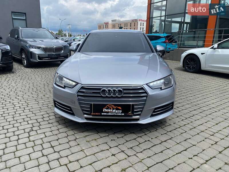 Седан Audi A4 2017 в Львове