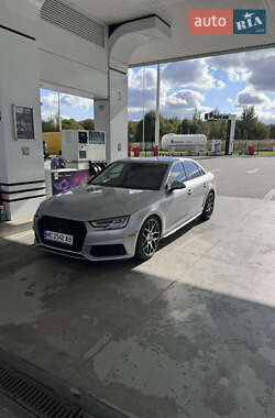 Седан Audi A4 2018 в Львове