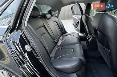 Седан Audi A4 2013 в 