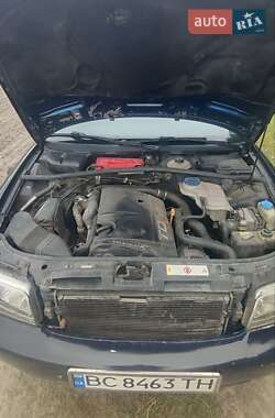 Універсал Audi A4 1996 в 