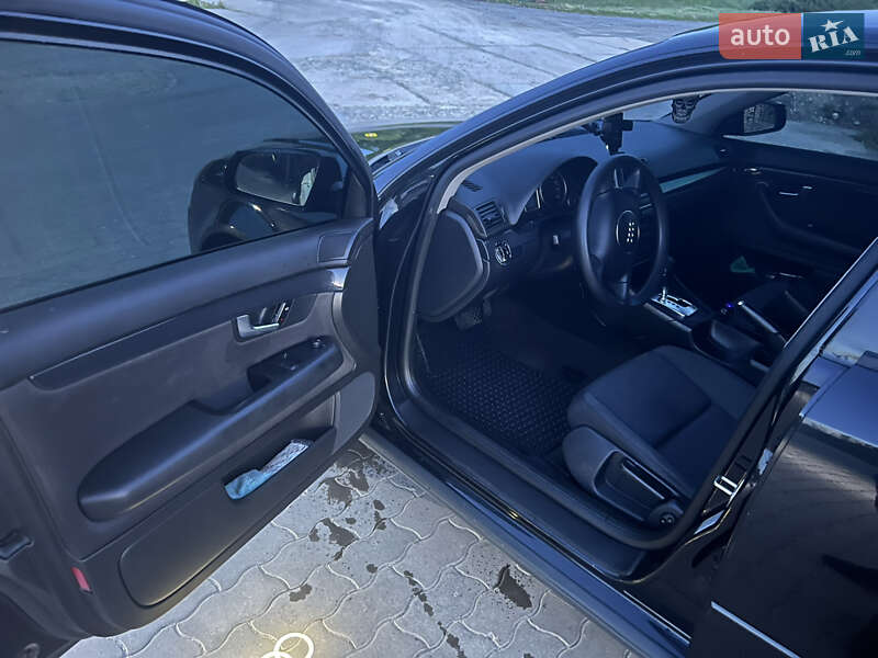 Седан Audi A4 2002 в Хмельницком