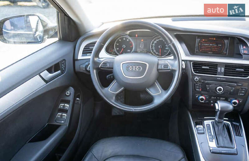 Седан Audi A4 2015 в Тернополі