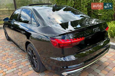 Седан Audi A4 2020 в 