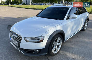 Универсал Audi A4 2013 в 