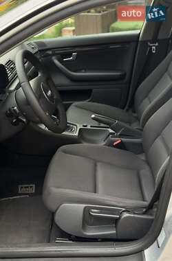 Седан Audi A4 2004 в 