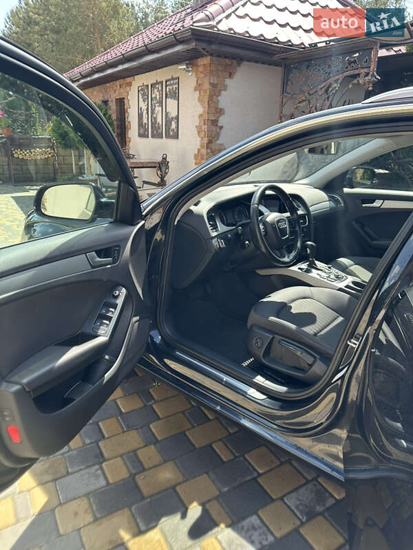 Универсал Audi A4 2009 в Вараше
