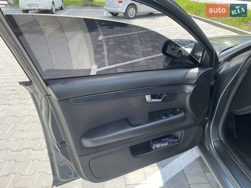 Седан Audi A4 2002 в Виннице