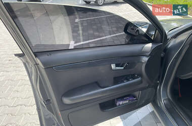 Седан Audi A4 2002 в 