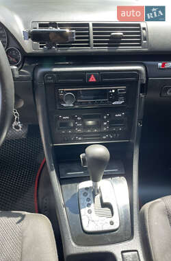 Седан Audi A4 2002 в 