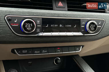Седан Audi A4 2022 в 