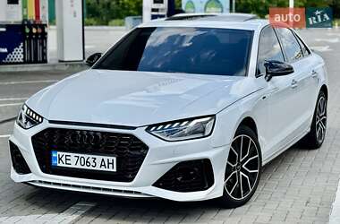 Седан Audi A4 2021 в 