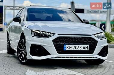 Седан Audi A4 2021 в Дніпрі