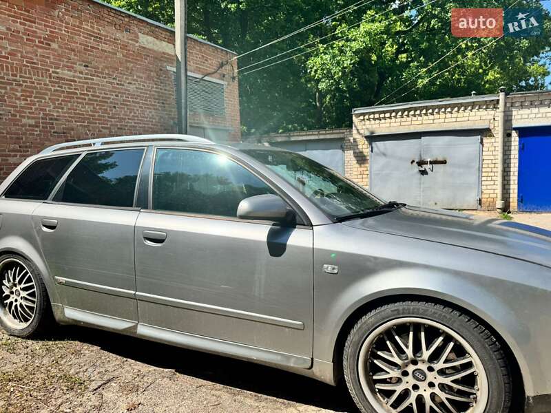 Универсал Audi A4 2003 в 