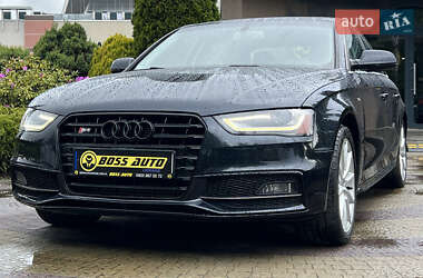 Седан Audi A4 2015 в 