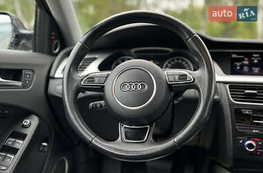Седан Audi A4 2015 в 