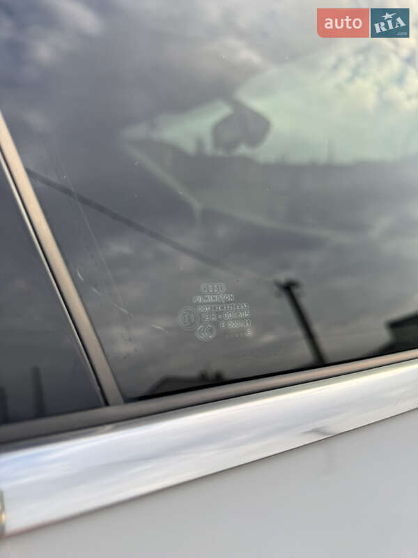 Универсал Audi A4 2013 в Одессе
