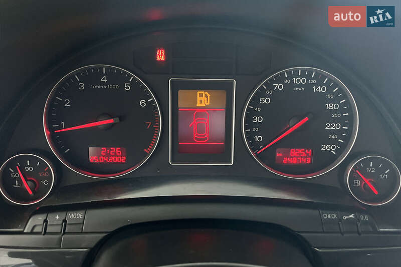 Седан Audi A4 2002 в Шептицькому
