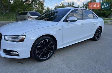 Седан Audi A4 2013 в 