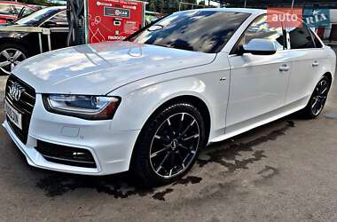 Седан Audi A4 2013 в 