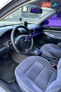 Универсал Audi A4 1997 в 