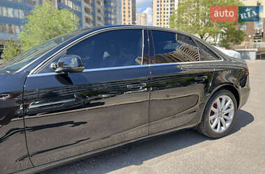 Седан Audi A4 2013 в 