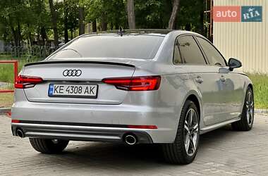 Седан Audi A4 2017 в 