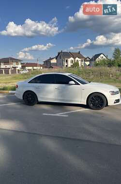Седан Audi A4 2014 в 