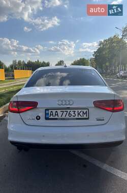 Седан Audi A4 2014 в 
