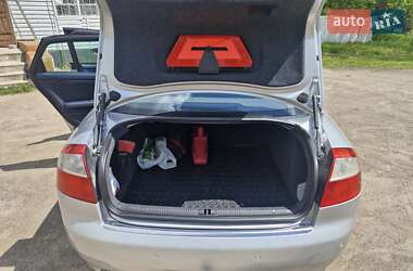 Седан Audi A4 2004 в 