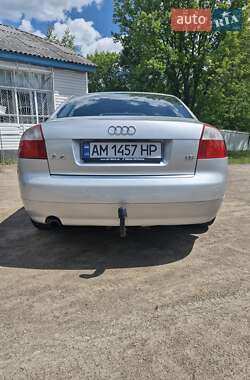 Седан Audi A4 2004 в 