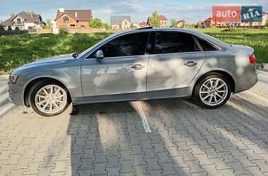 Седан Audi A4 2015 в 