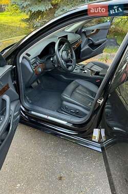Седан Audi A4 2019 в 