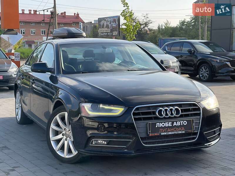 Седан Audi A4 2013 в Львові