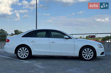 Седан Audi A4 2013 в 