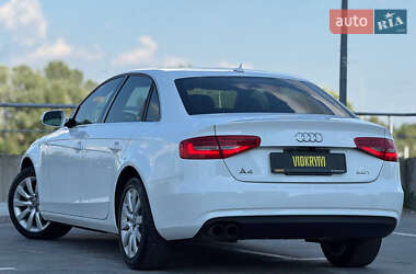 Седан Audi A4 2013 в 