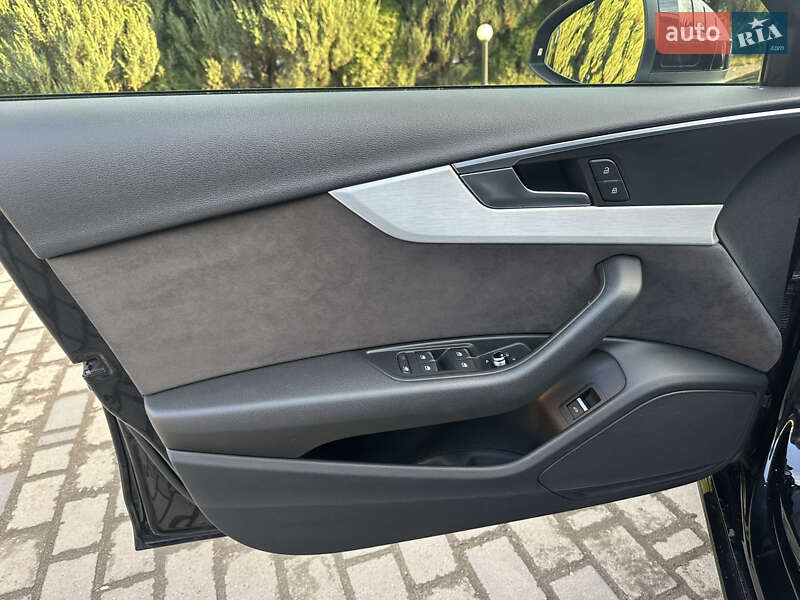 Універсал Audi A4 2017 в Самборі