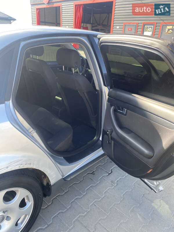 Седан Audi A4 2002 в Киеве
