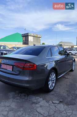 Седан Audi A4 2014 в 