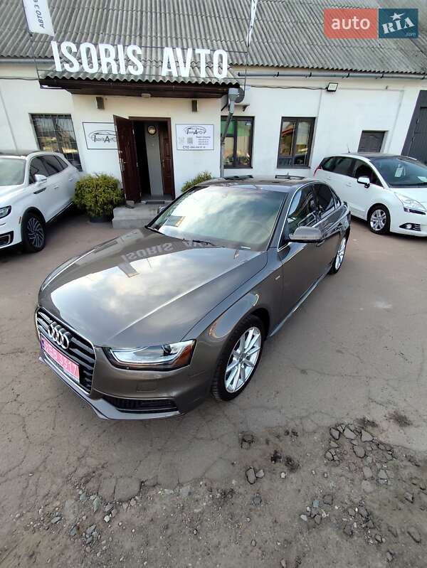 Седан Audi A4 2014 в Чернигове