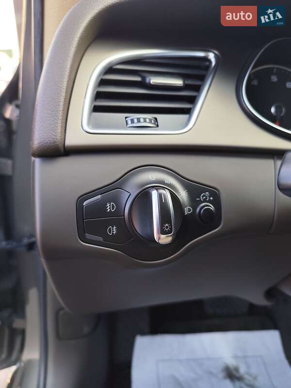 Седан Audi A4 2014 в Чернигове