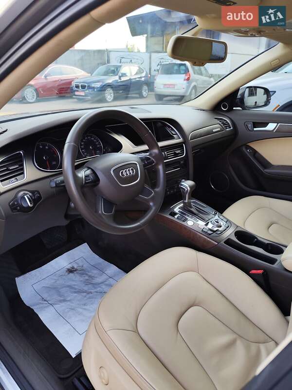 Седан Audi A4 2014 в Чернигове
