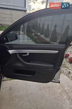 Седан Audi A4 2006 в 