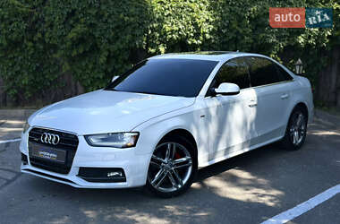 Седан Audi A4 2014 в 